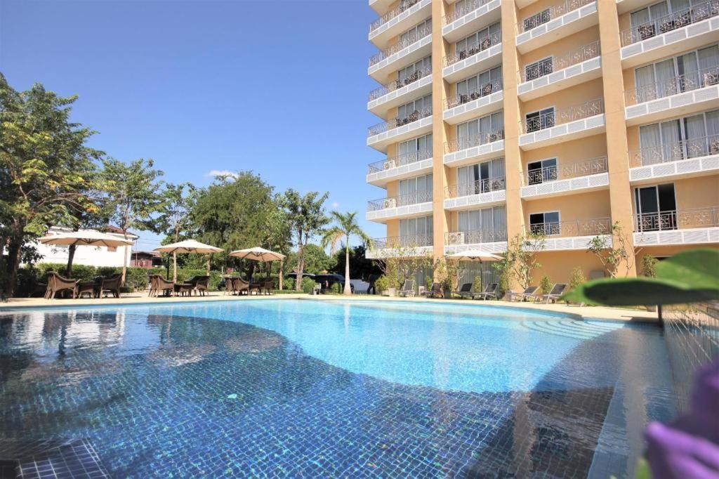 Continental Plaza Vientiane Hotel Ban Nongdouang Exterior photo